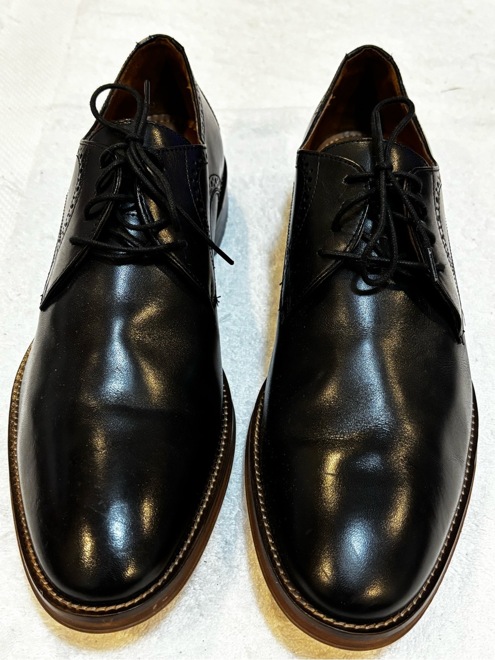 Almost Brand New Men’s Leather shoes By Johnston & Murphy - Size 11.5 M - Box 2